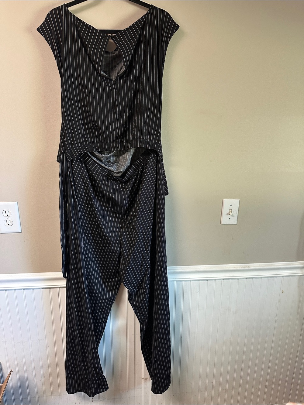 Halara Easy Peezy Black White Pinstripe Tie Side Jumpsuit XL NWT - Picture 9 of 11